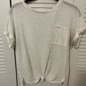 a new day brand white t shirt. Size medium, worn a handful of times.